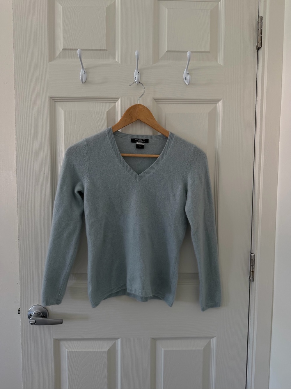 Ann Taylor Pale Blue Cashmere V-Neck Sweater